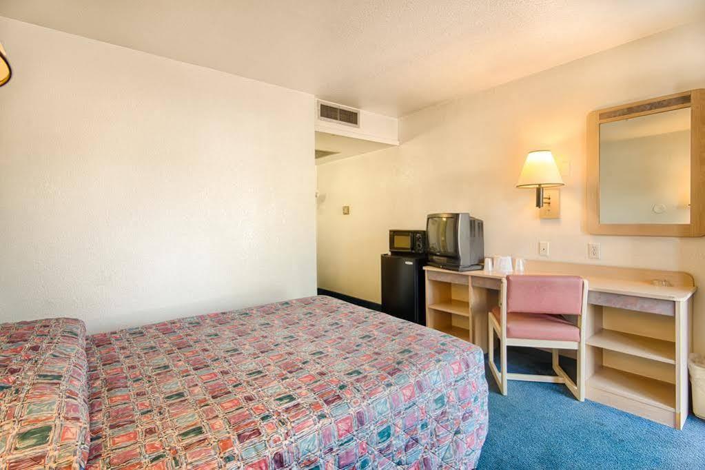 Motel 6-Elko, Nv Екстер'єр фото